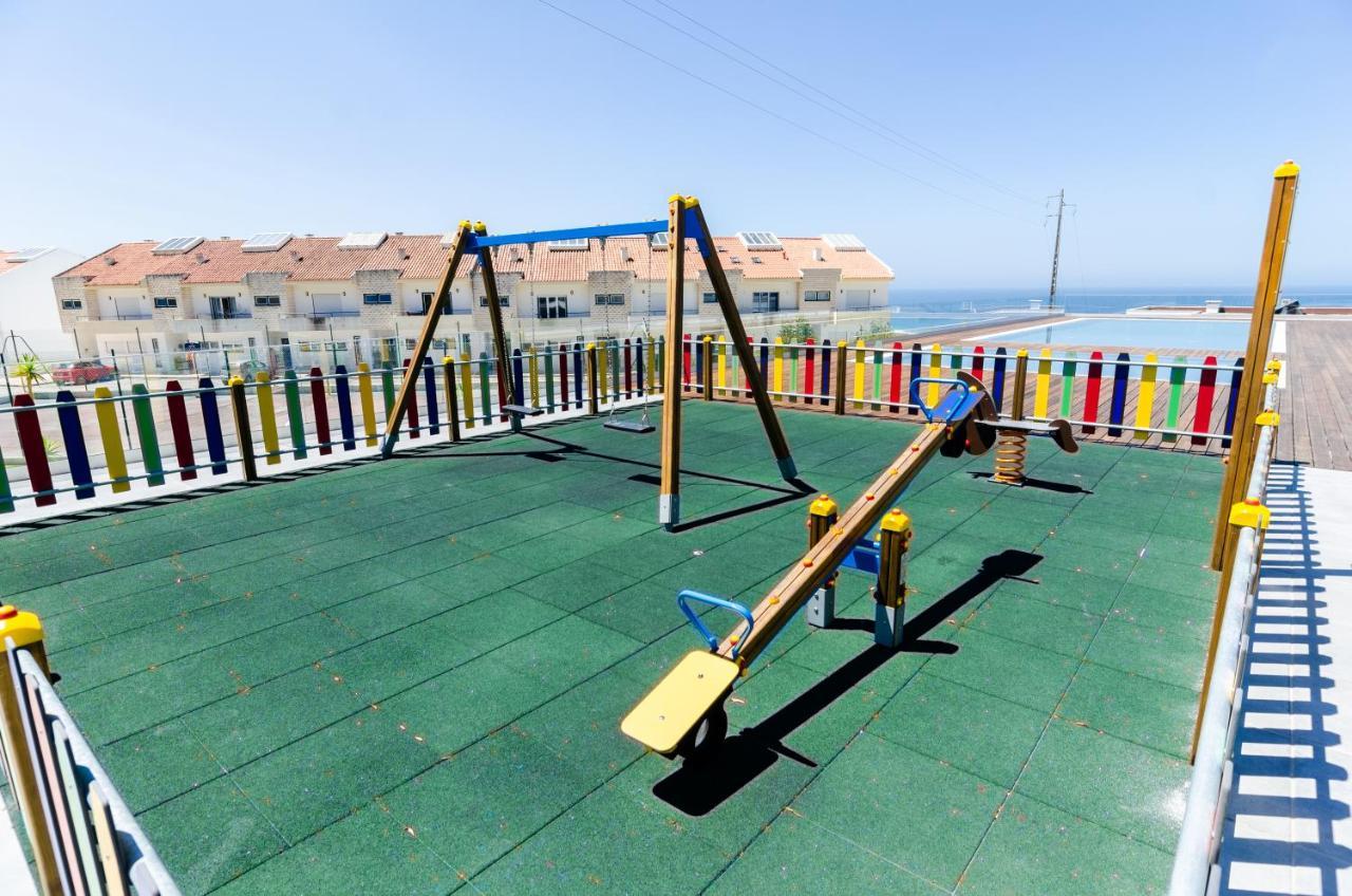 Ocean Views - New Private Condominium With Pool & Sea Views Nazaré Buitenkant foto
