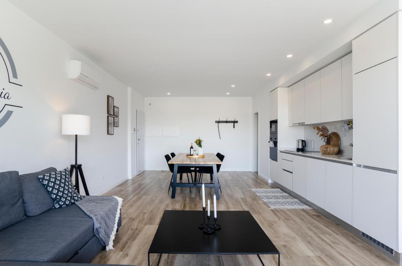 Ocean Views - New Private Condominium With Pool & Sea Views Nazaré Buitenkant foto